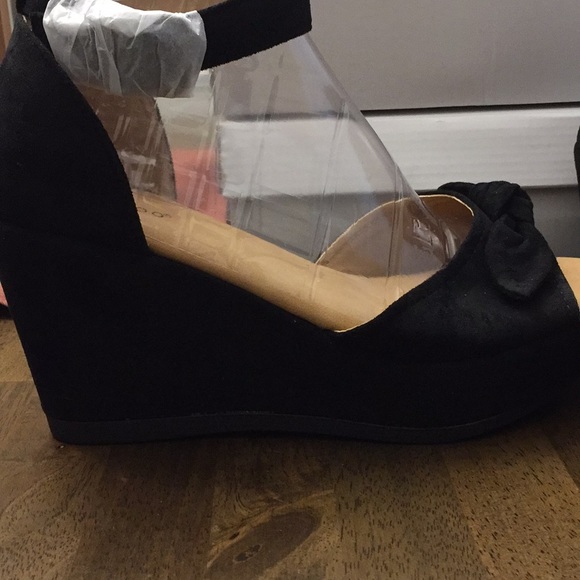 Bow tie platform sandals - Picture 3 of 4